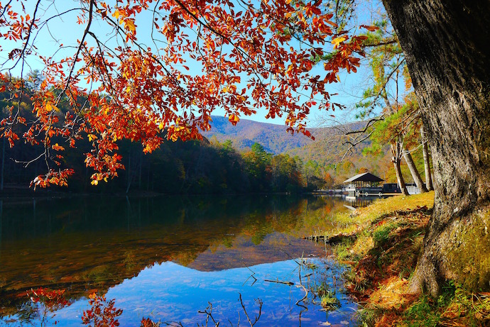 Lake Trahylta in Vogel State Park, North Georgia
