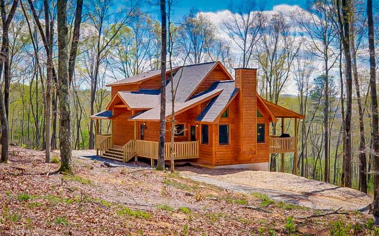 Blue Ridge Cabin Rental- Wood Haven Retreat in Blue Ridge, GA