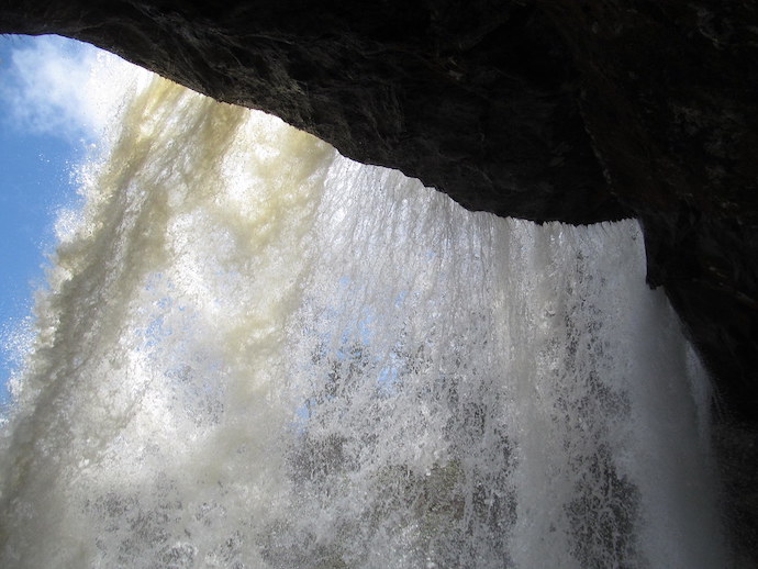 20 Western North Carolina Waterfalls - Dry Falls