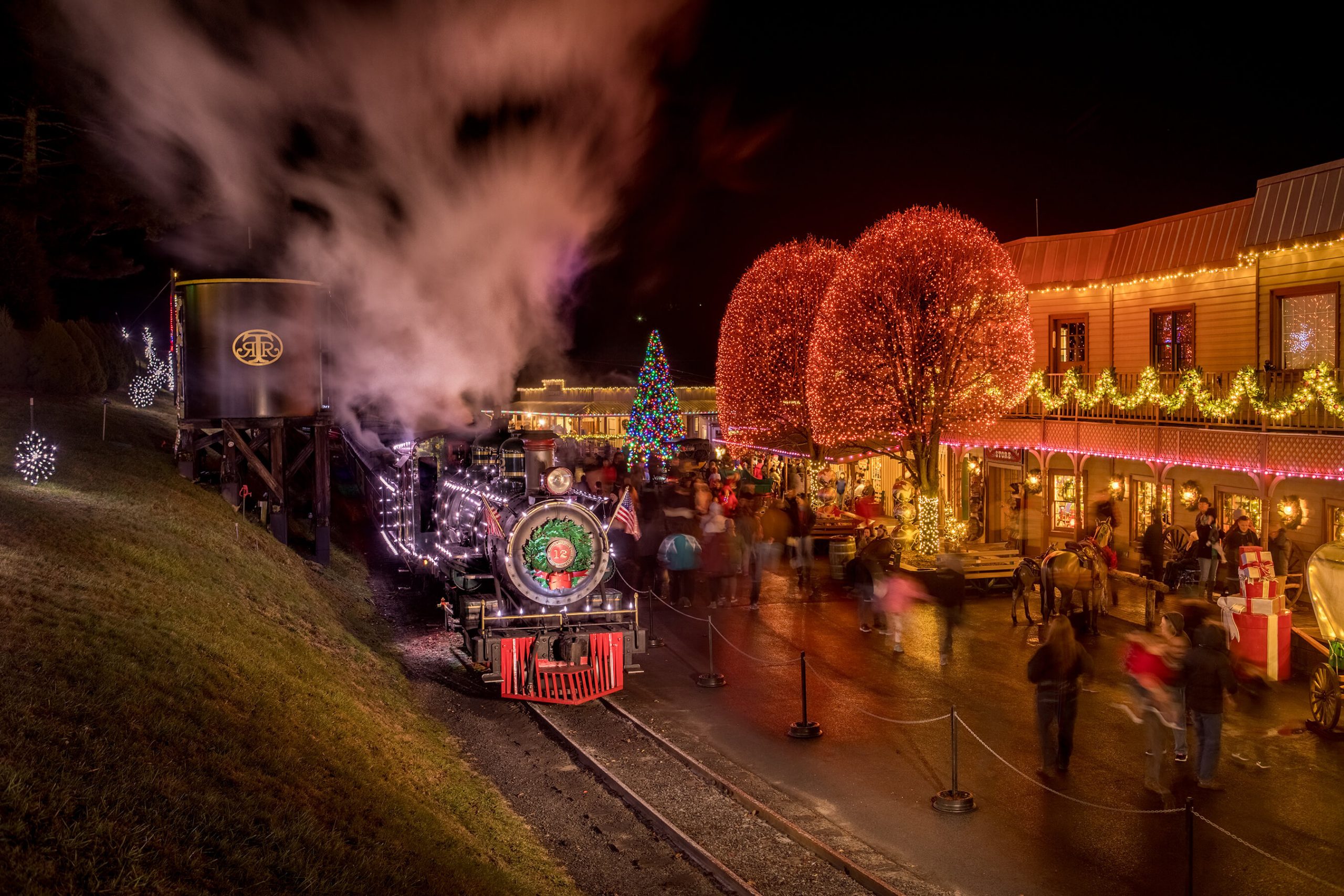 The 20 Best Western NC Christmas Events In Asheville Biltmore Bryson The 20 Best Western NC Christmas Events In Asheville Biltmore Bryson