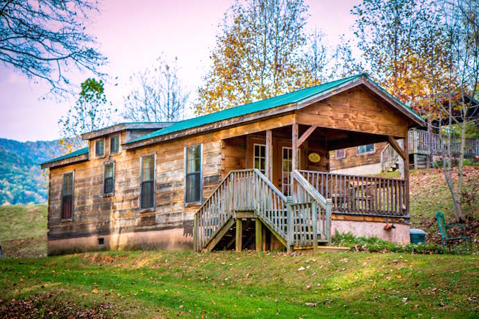 Blue Ridge Mountains Cabin at Engadine Inn Near Asheville NC