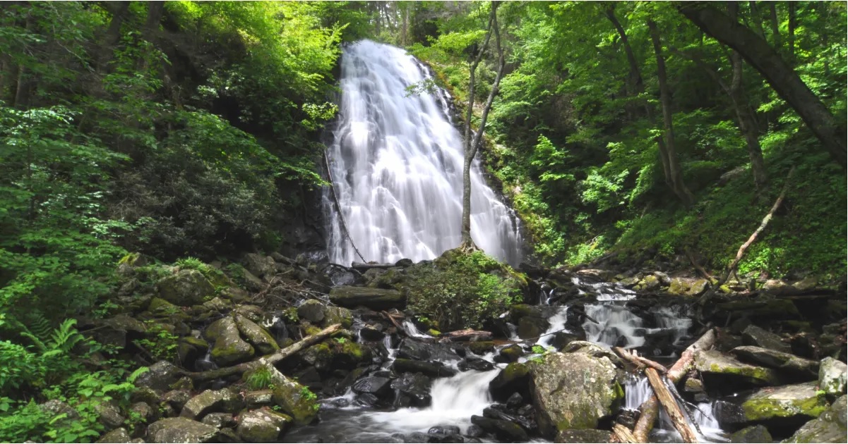 Crabtree Falls, NC - hikes in North Carolina 