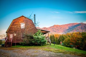 Sunrise at Engadine Inn & Cabins Near Asheville NC