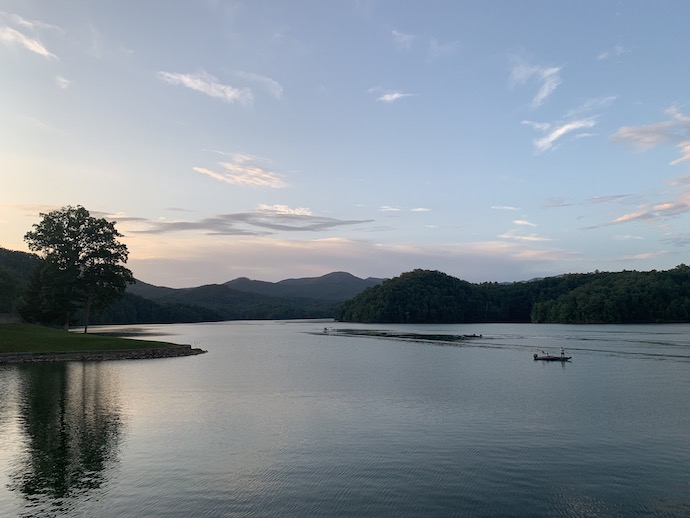 Best Lakes Western North Carolina - Hiwassee Lake