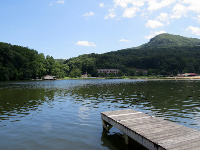 Romantic mountain getaways in North Carolina - Lake Lure