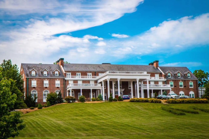 Mimslyn Inn Hotel in Luray VA