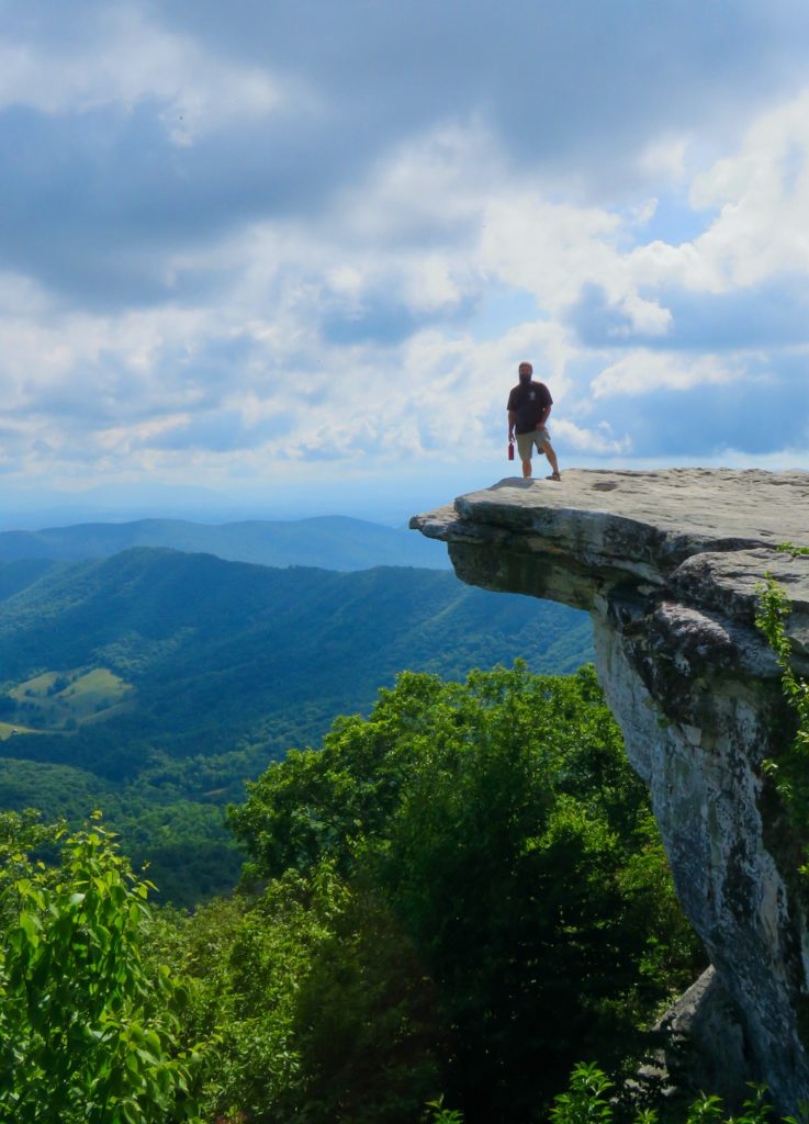 The 10 Best Hikes on the Appalachian Trail in VA