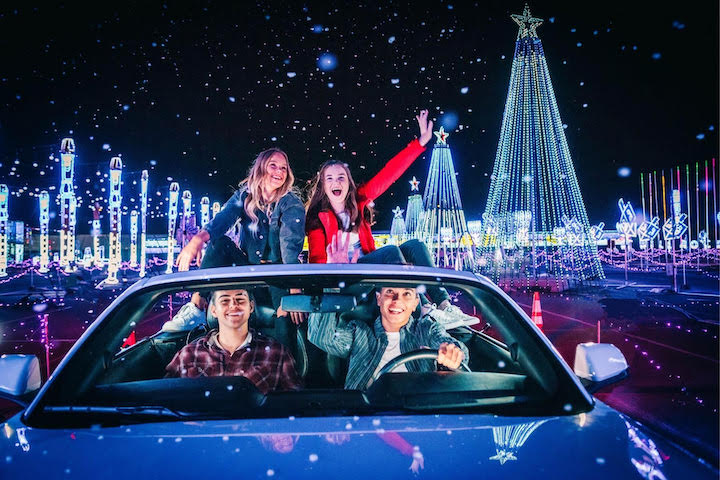 World of Illumination Light Show - Christmas lights in Georgia