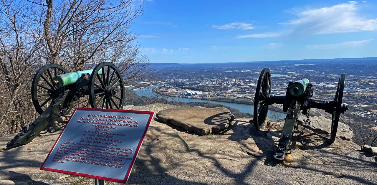 Cannon and plaque at Point Park in Lookout Mountain, Tennessee