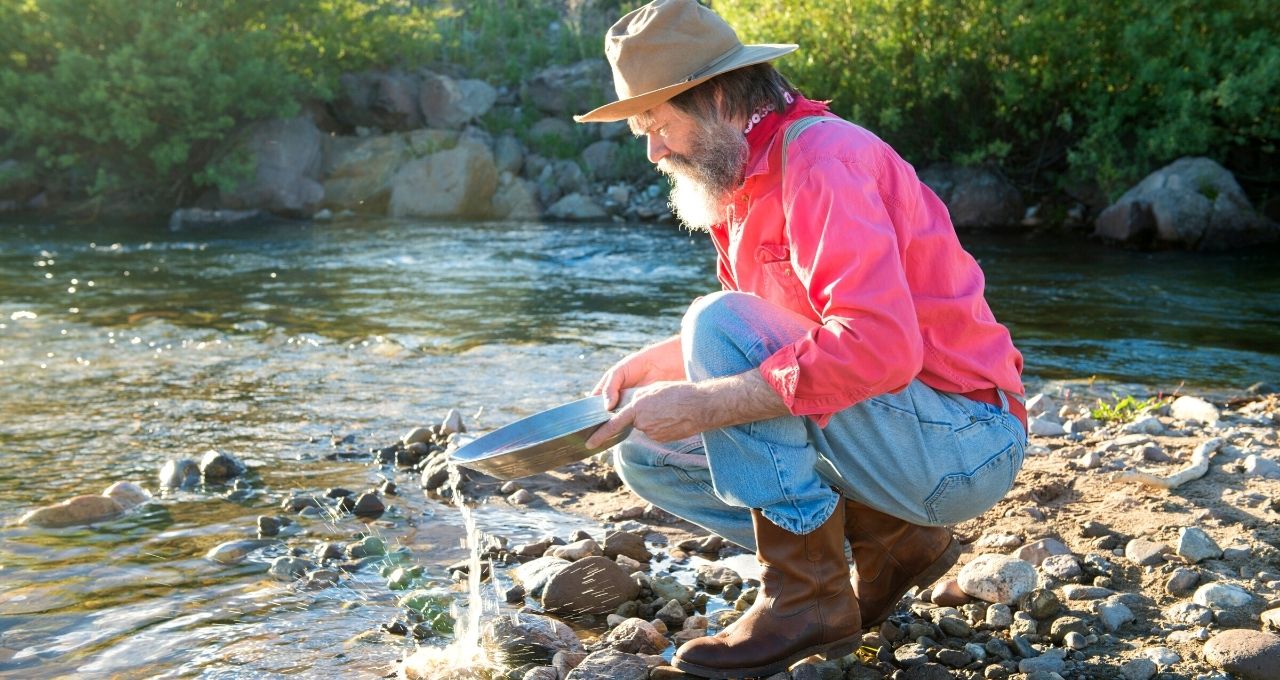 Gold-digging in Georgia: America's First Gold Rush