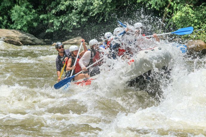 Rolling Thunder River Company White Water Rafting in GA
