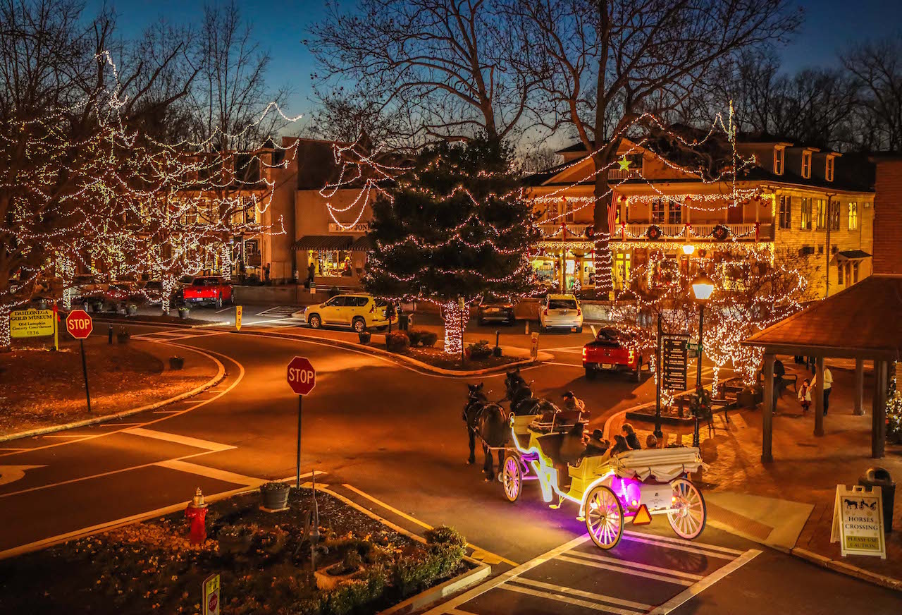 10 Ways to Celebrate Old Fashioned Christmas in Dahlonega GA