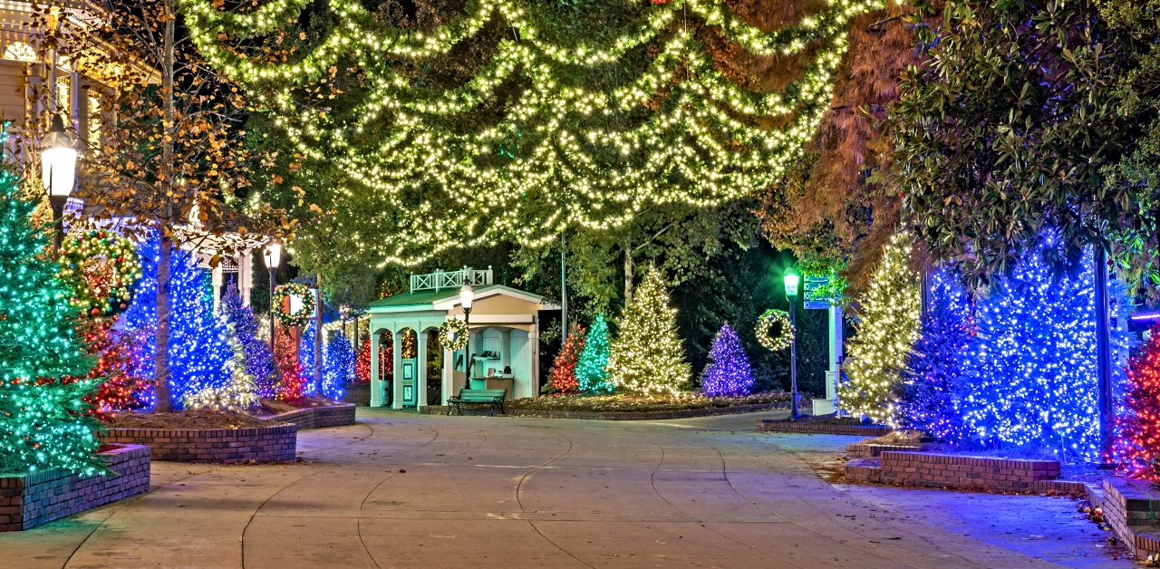 20 Ways to Celebrate Christmas in the Smoky Mountains (NC & TN)