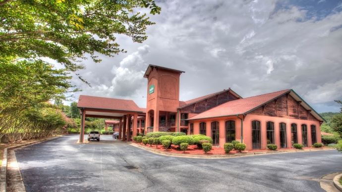 Hotels in Helen GA with Indoor Pool, Budgetel Inn