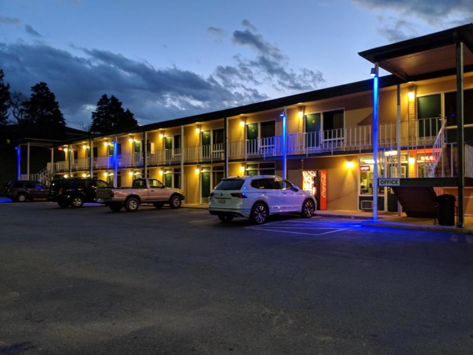 Budget Top Inn - hotels near Blue Ridge GA