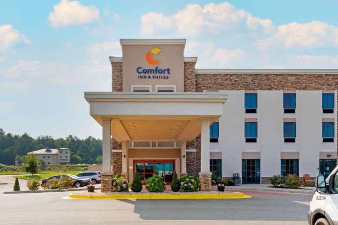 Comfort Inn and Suites hotel near Blue Ridge GA