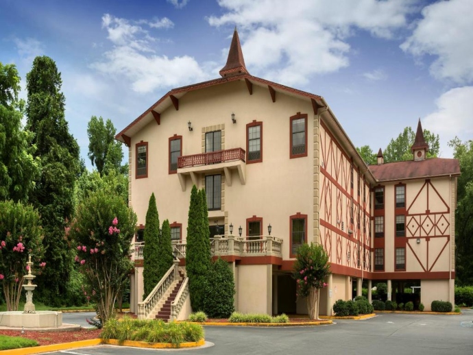 Hampton Inn Helen GA, hotels on the river