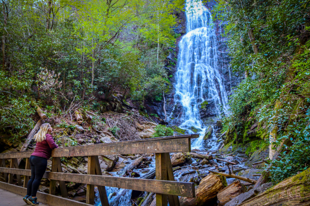 The 10 Best Waterfalls Near Cherokee NC to Visit