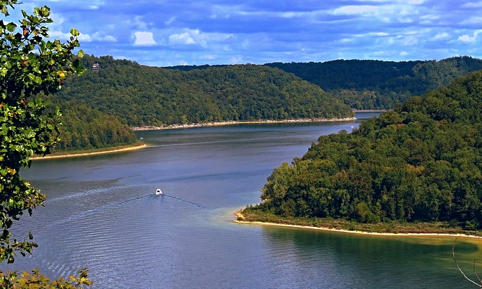 Lakes near Nashville Tennessee - Center Hill Lake