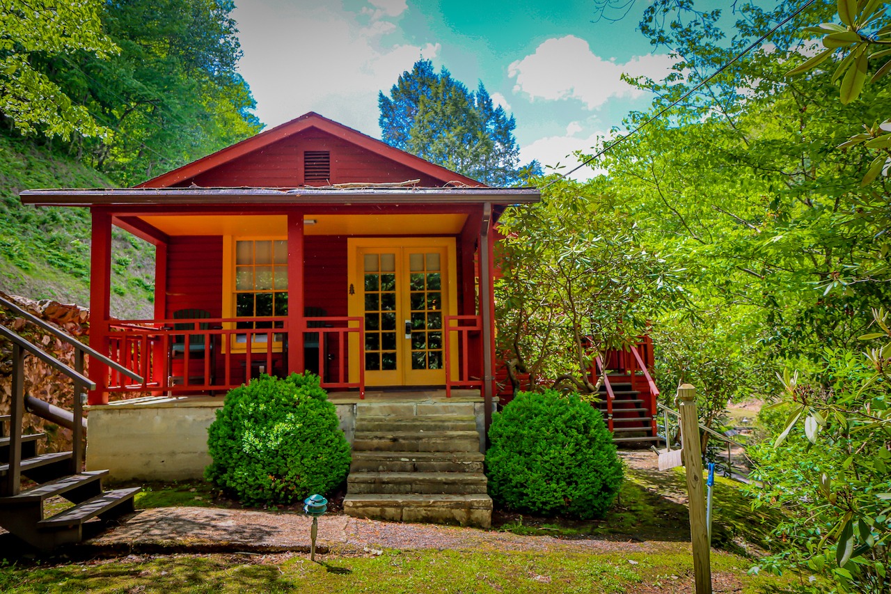 Tapoco Lodge cabins in Robbinsville NC