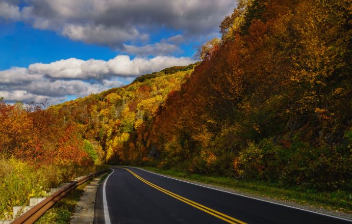 Driving the Cherohala Skyway in Robbinsville NC