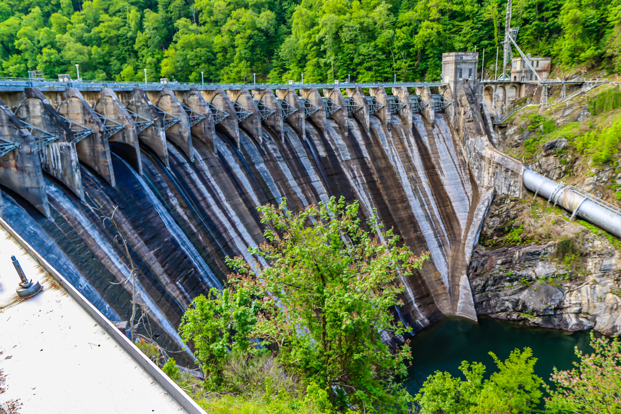 Closeup photo of Lake Cheoah Dam in Robbinsville NC (a.k.a. The Fugitive Dam)