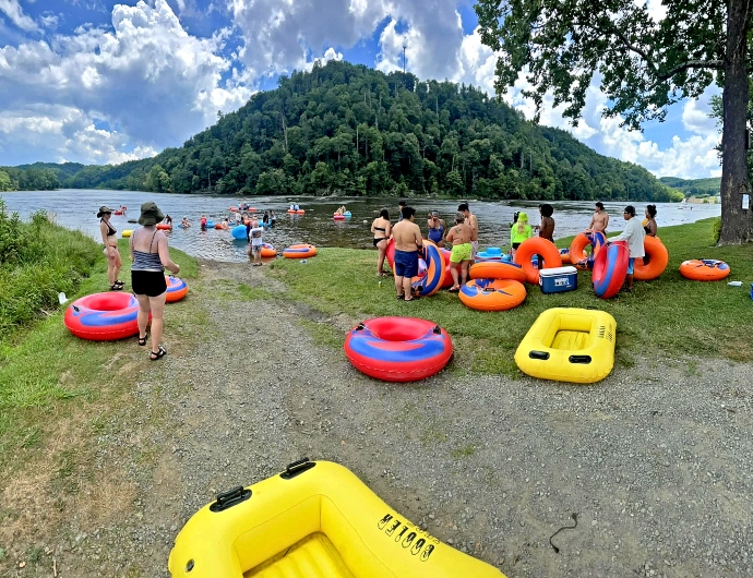 VA Tubing - New River Outdoor Adventures