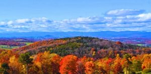 Shenandoah in fall Virginia - Packsaddle Ridge, Keezletown VA