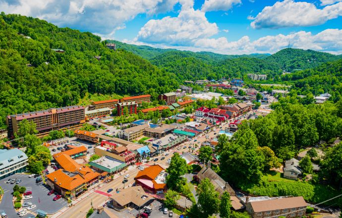 best things to see in Gatlinburg - Main street Gatlinburg