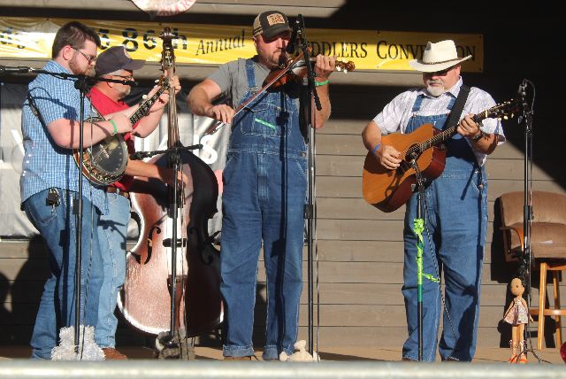 Appalachian bluegrass music - Old Fiddlers Convention