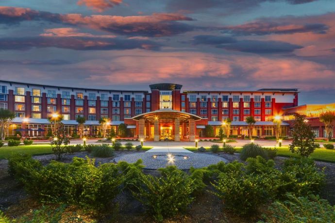 Romantic getaway Chattanooga TN - The Chattanoogan Hotel