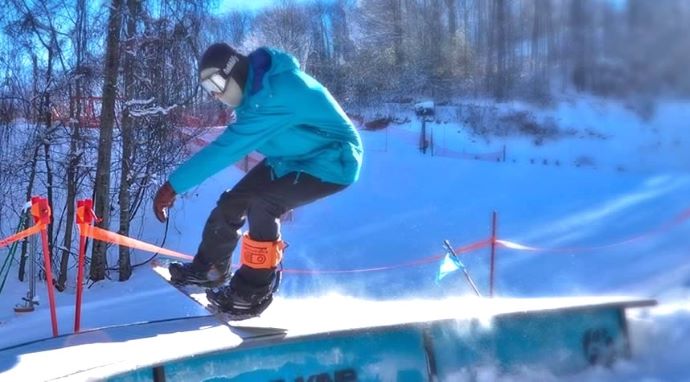 Snowboarding in Tennessee - Ober Gatlinburg snowboarding