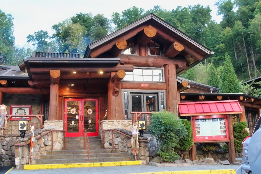 Best Restaurants in Gatlinburg Revealed