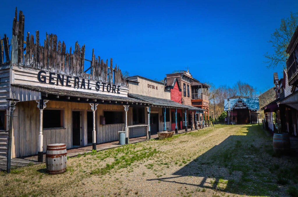 Visiting the Abandoned Ghost Town Amusement Park in Maggie Valley NC