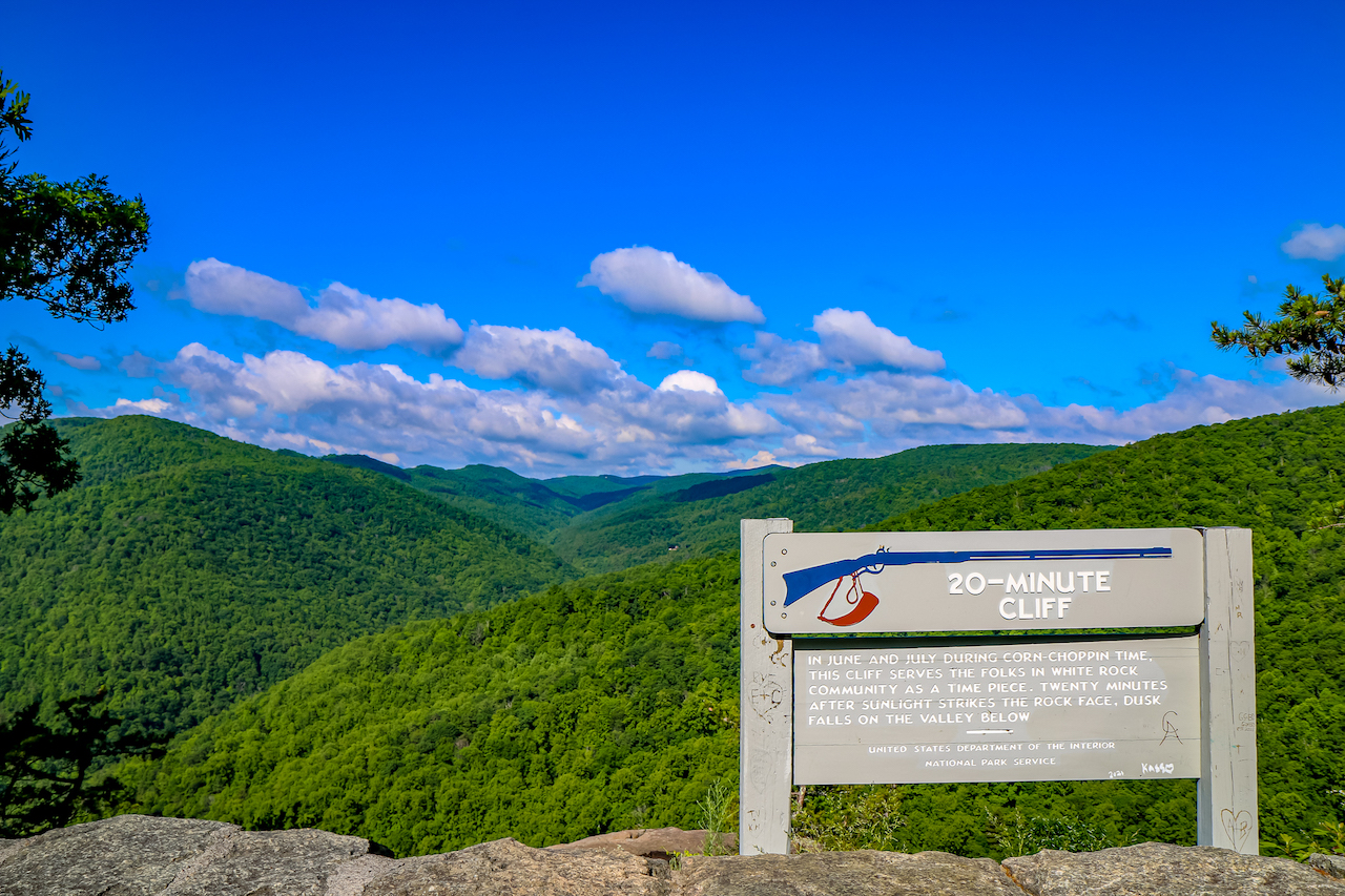 best views on Blue Ridge Parkway - 20 Minute Cliff Overlook