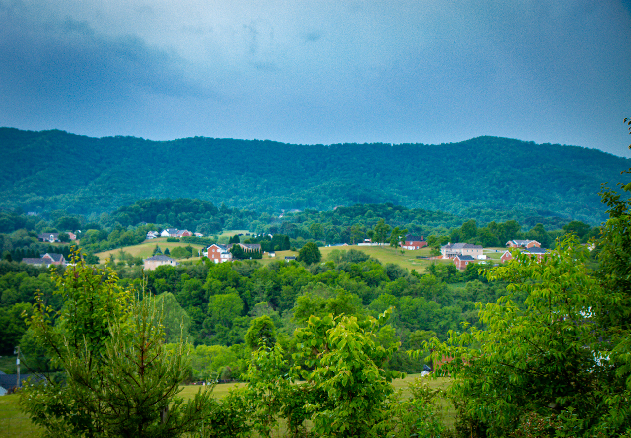 Blue Ridge Parkway scenic overlooks - N&W Railroad Overlook in Virginia