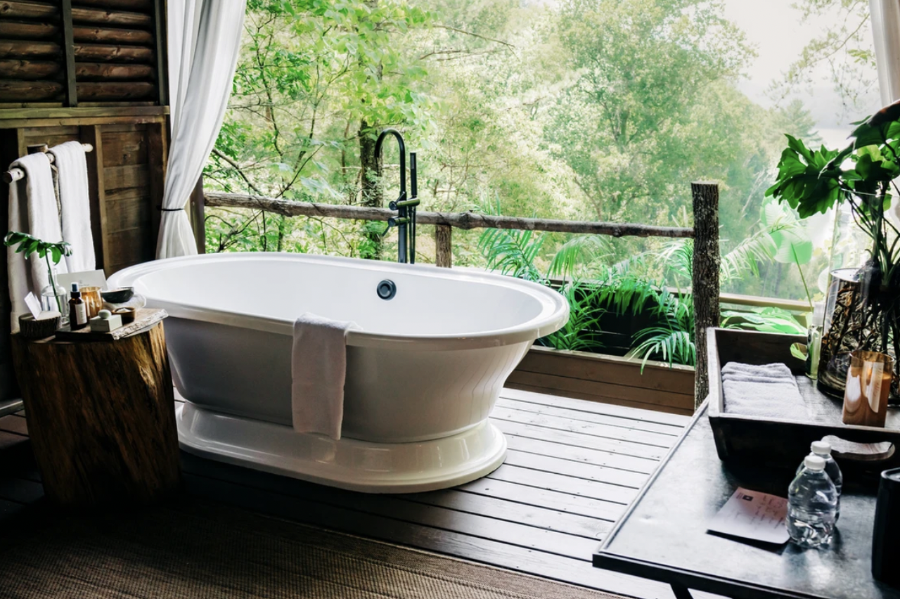 Soaking Tub at Lakeview at Fontana Soaking Cabana Resort