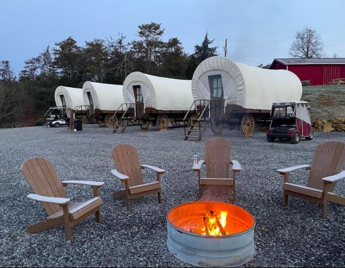 Covered Wagon Glamping Resort Smoky Mountains