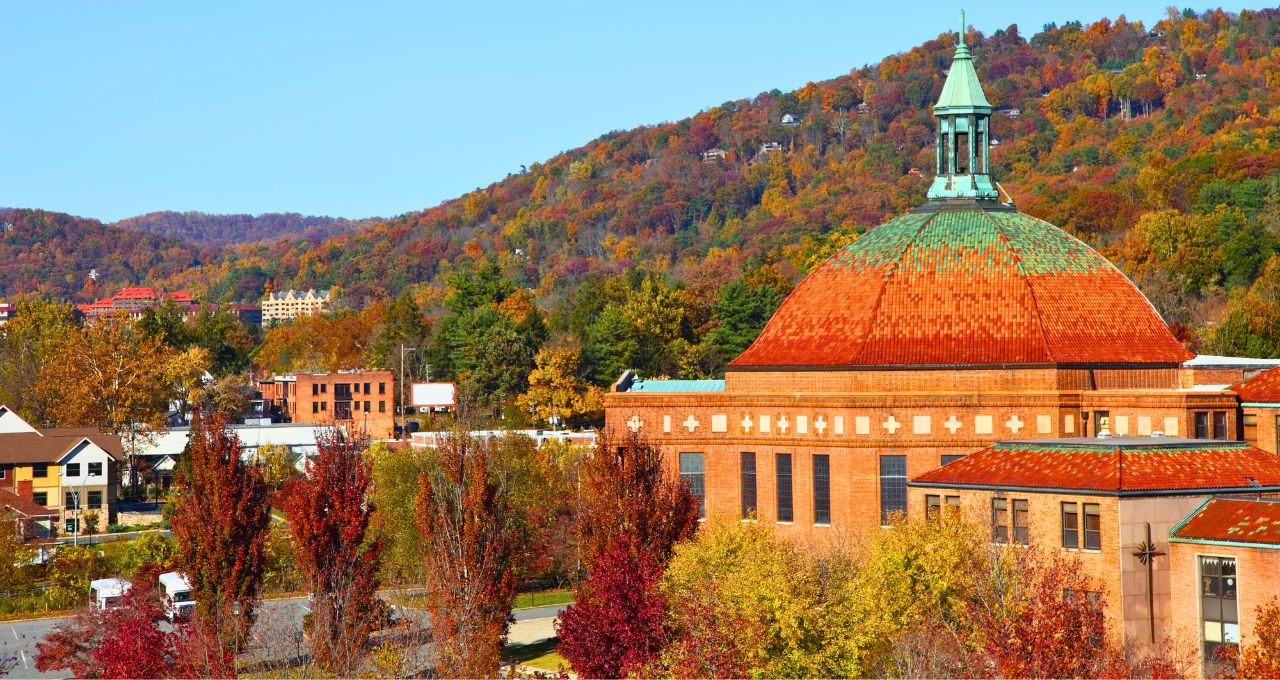 10 Fun Things to Do During Fall in Asheville NC - Blue Ridge Mountains ...