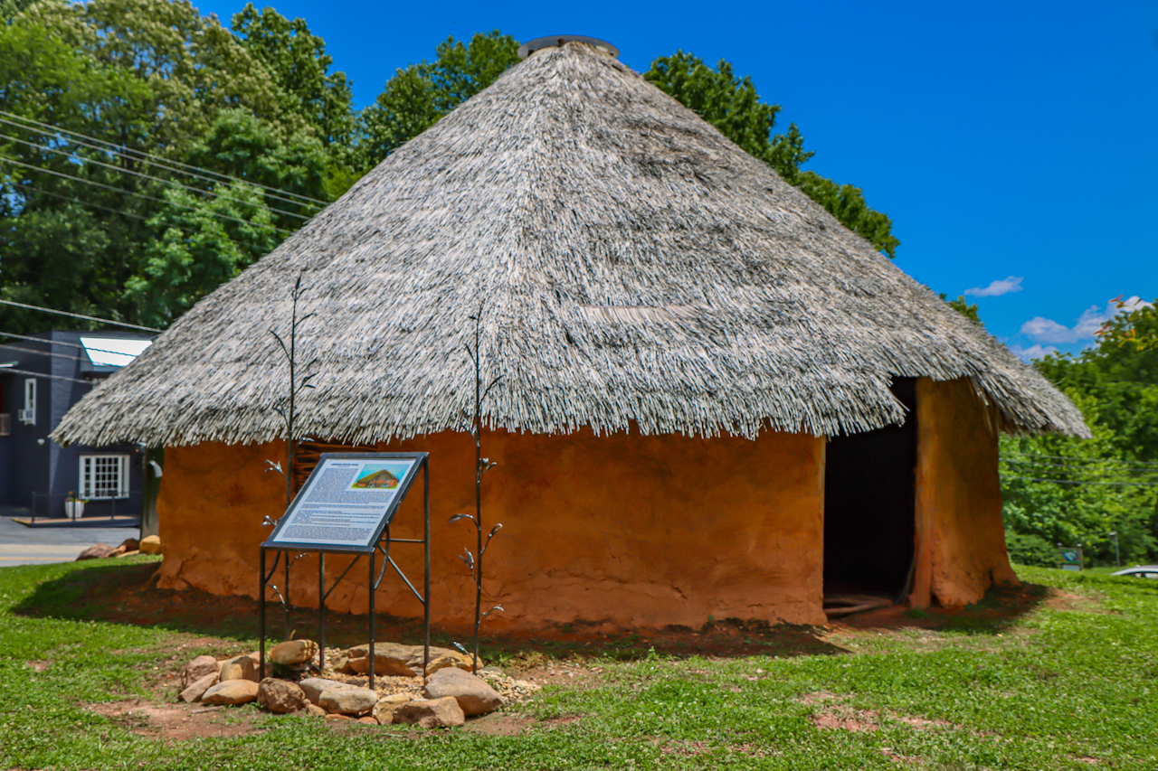 Traditional Cherokee Homestead on the Quanassee Path in Hayesville NC