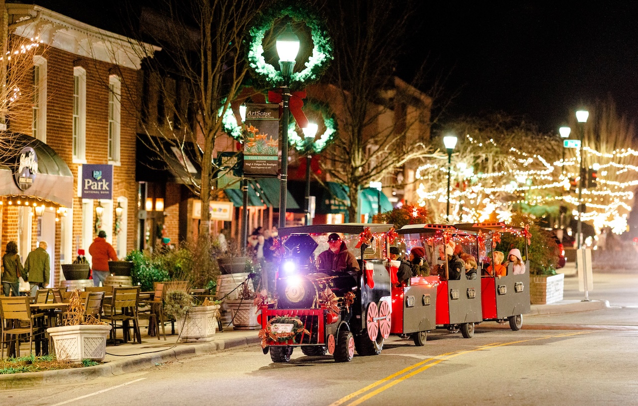 Holly Jolly Train Rides in Hendersonville NC